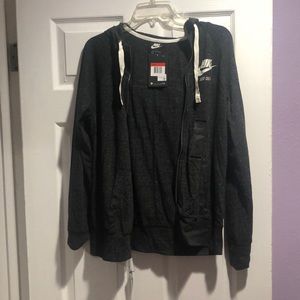 GREY NIKE JACKET